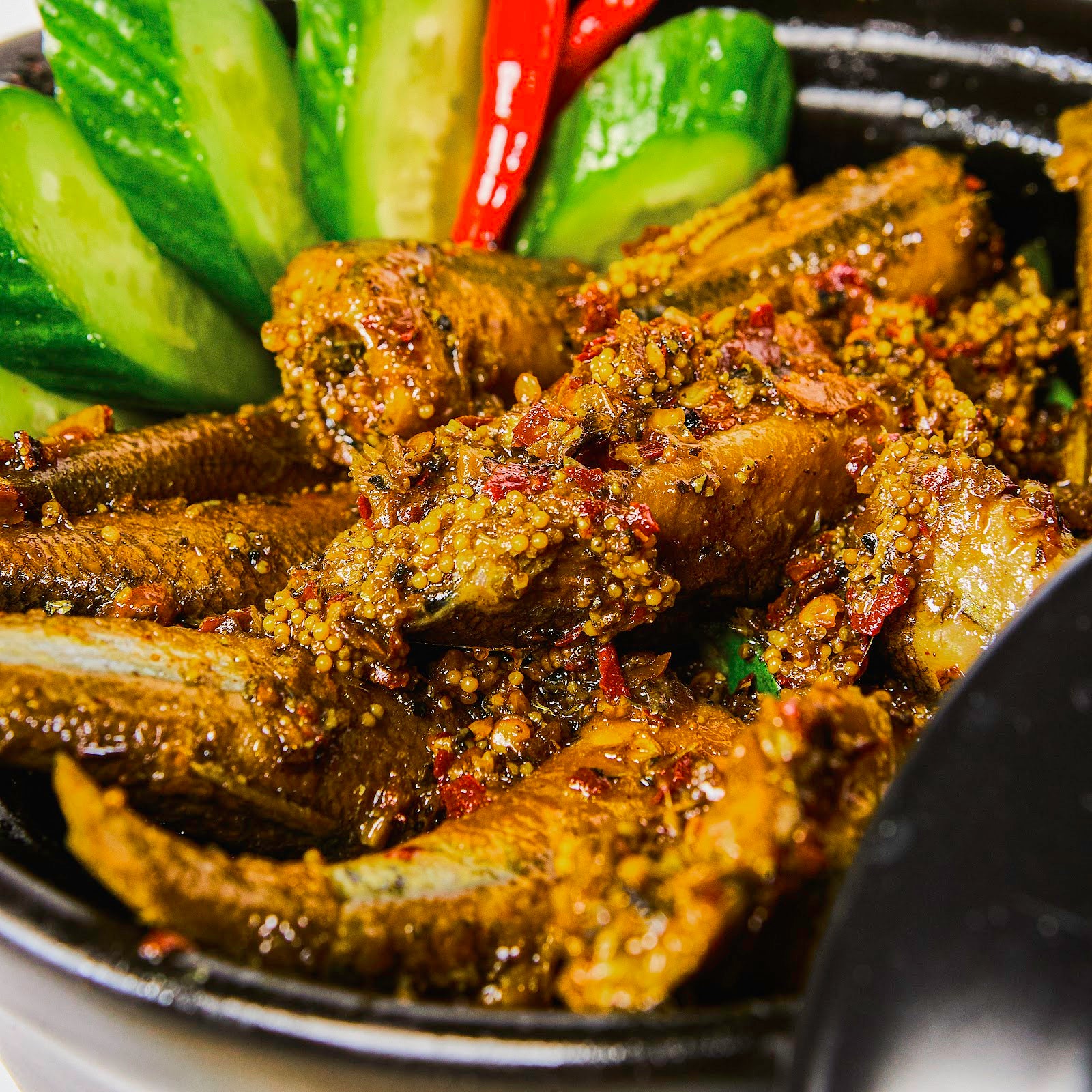 Cá Lòng Tong Kho Tiêu Hộp Lớn